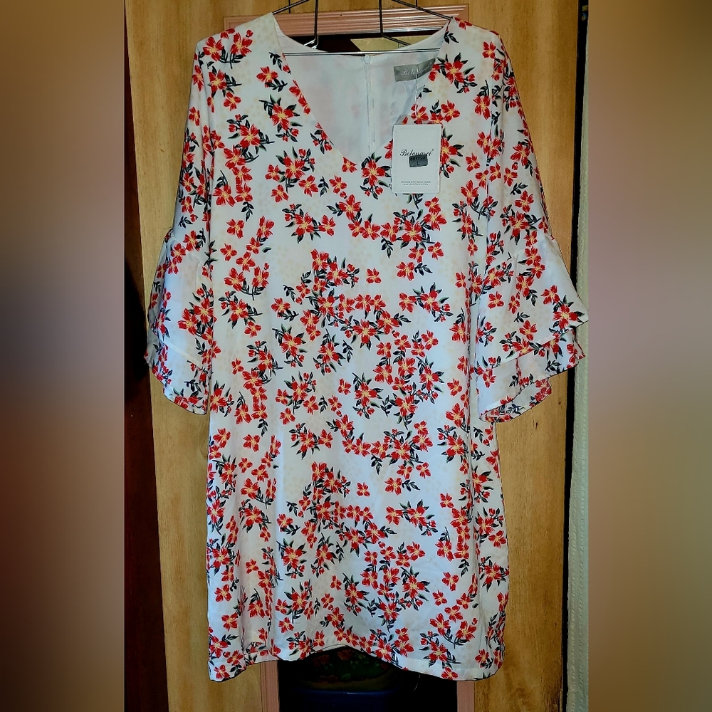 Brand new with tags womens cute Midi Dress Size large